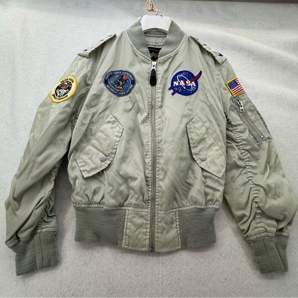 EUC Alpha Industries NASA Kennedy Space Center Bomber Jacket Grey size YS